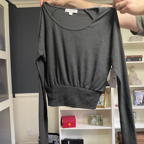 Black Cozy Long Sleeve - Picture 2 of 2